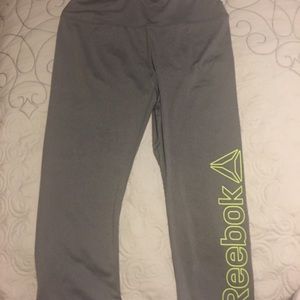 Reebok crossfit Capri size medium